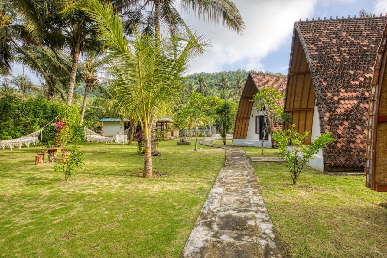 Puri Garden Penida Hotel Nusa Penida Exterior photo